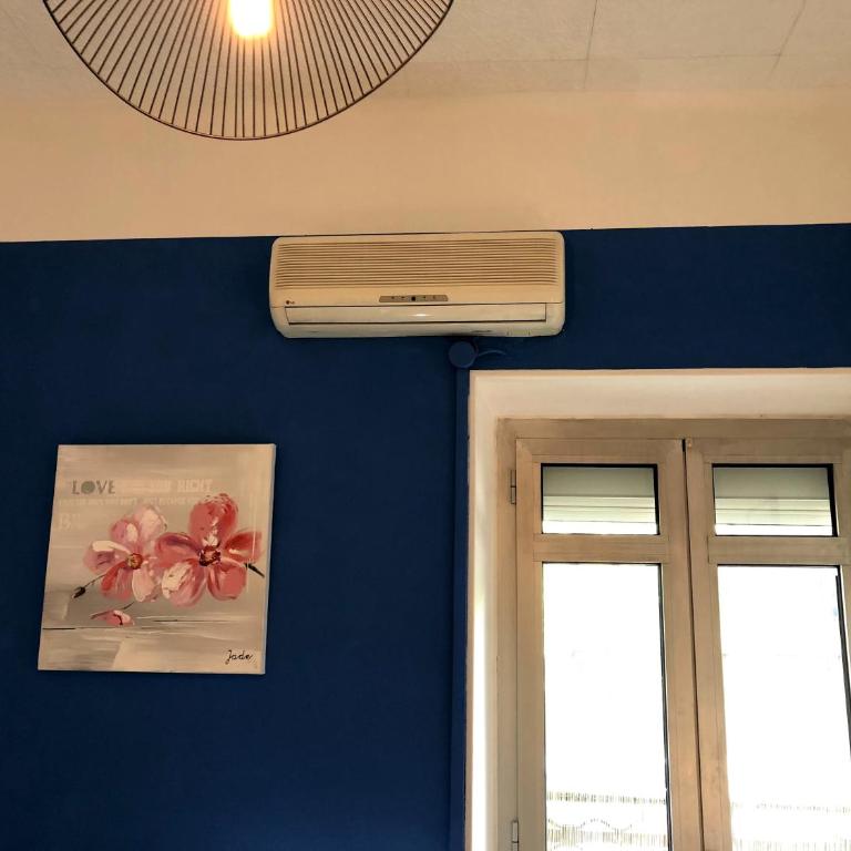 BEAU T3 NEUF PROCHE VIEUX-PORT A LA PLACE CORDERIE - Appartement 2 Chambres - 42