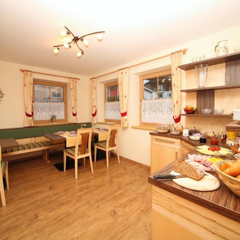 Landhaus Steiner - Doppel- oder Zweibettzimmer - 2