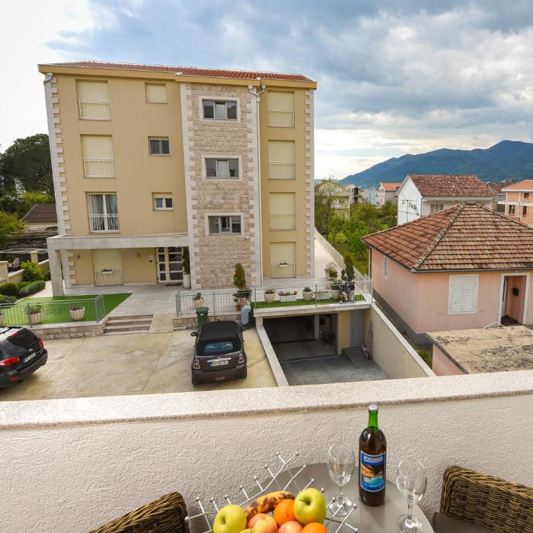 Sea Point II Apart hotel Tivat - Apartment with Balcony - 3