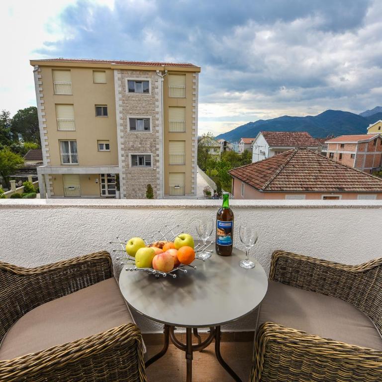 Sea Point II Apart hotel Tivat - Apartment with Balcony - 4