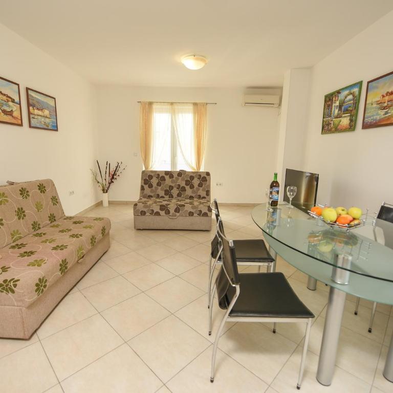 Sea Point II Apart hotel Tivat - Apartment with Balcony - 6
