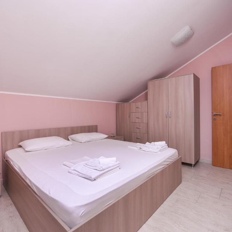 Sea Point II Apart hotel Tivat - Apartment with Sea View - 10