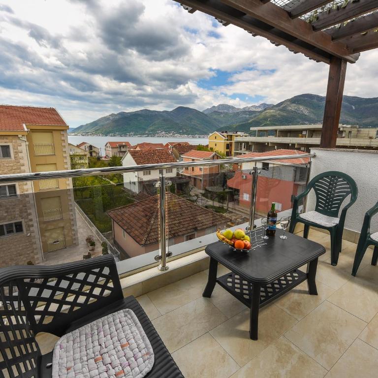 Sea Point II Apart hotel Tivat - Apartment with Sea View - 1