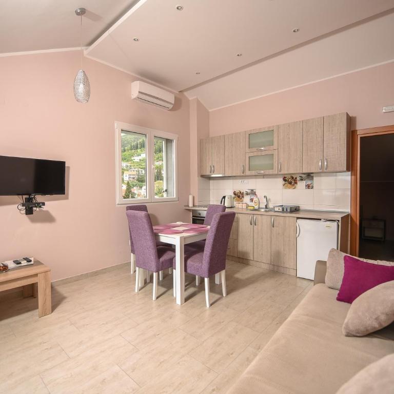 Sea Point II Apart hotel Tivat - Apartment with Sea View - 6