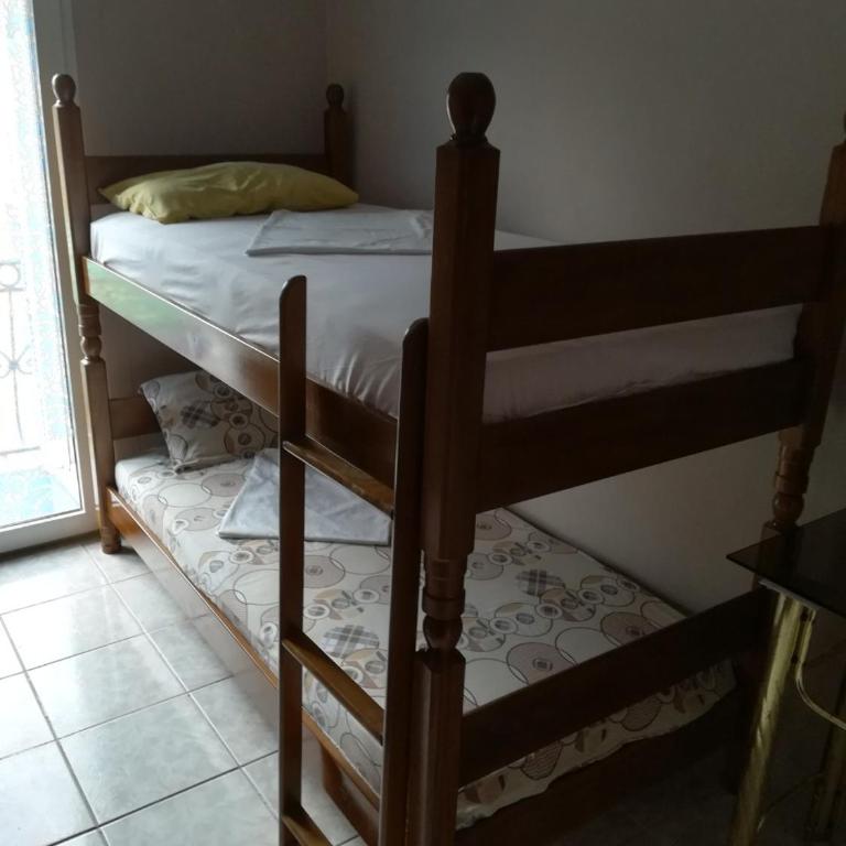 Guesthouse Ada - Triple Room with Sea View - 3