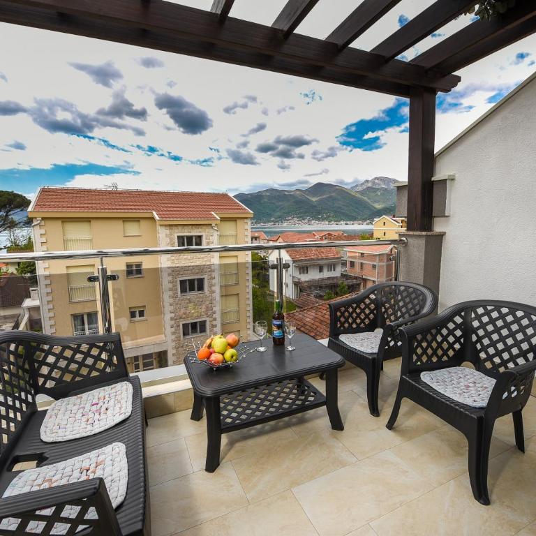 Sea Point II Apart hotel Tivat - Apartment with Sea View - 1