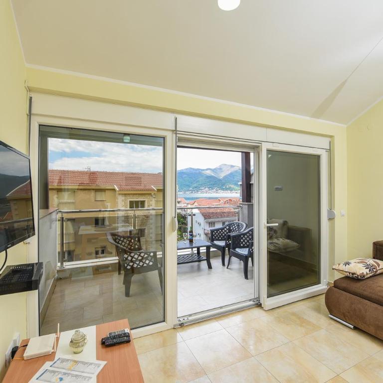 Sea Point II Apart hotel Tivat - Apartment with Sea View - 6