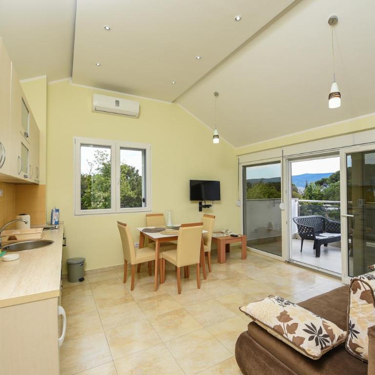 Sea Point II Apart hotel Tivat - Apartment with Sea View - 8