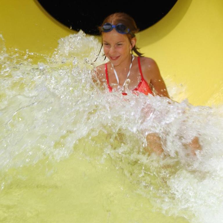 Hotel Walliserhof-Leukerbad-Therme - Familienzimmer mit Zugang zum Spa und Seilbahnnutzung - 4