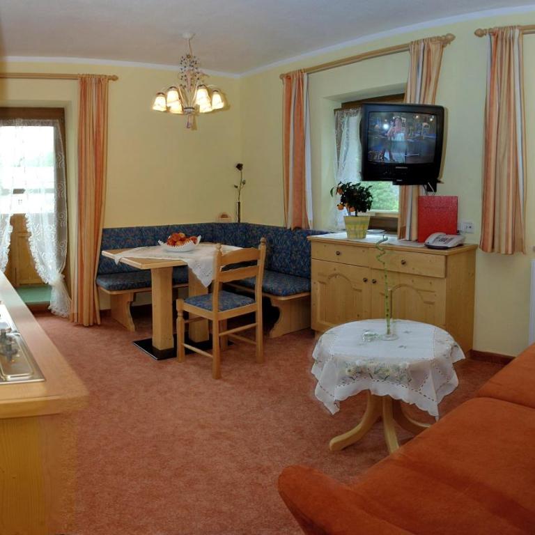 Pension und Apartments Landhaus Marie - Apartment mit 1 Schlafzimmer und Balkon - 4