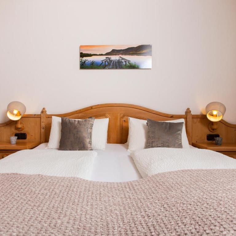 Pension Maislinger - Doppelzimmer mit Balkon - 3