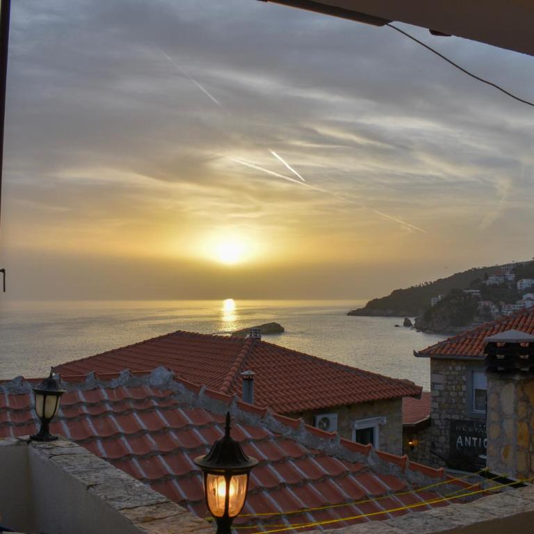 Guest House Alea - Apartment with Balcony and Sea View - 5