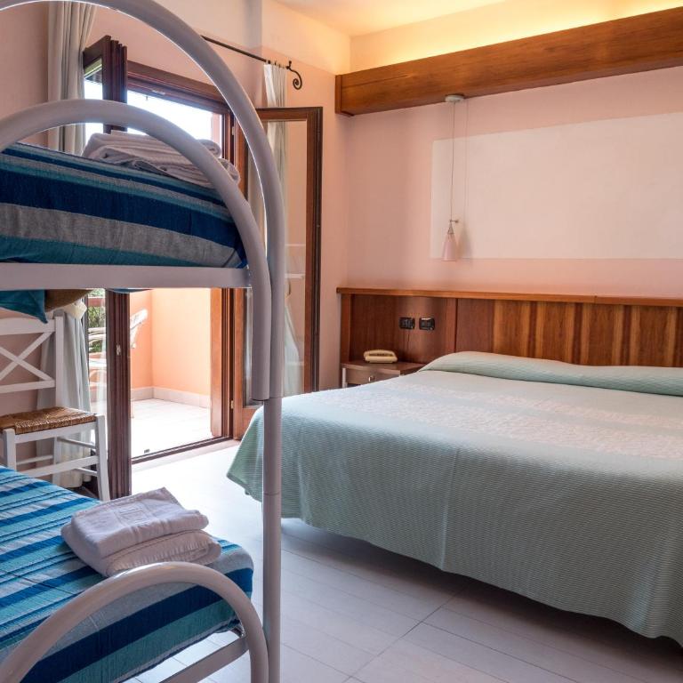Hotel Cala Reale - Camera Quadrupla - 5