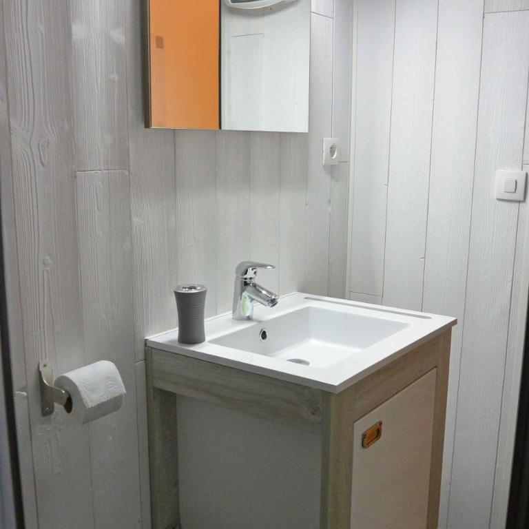 Studio vue mer et Cap - Studio Apartment with Sea View - 12