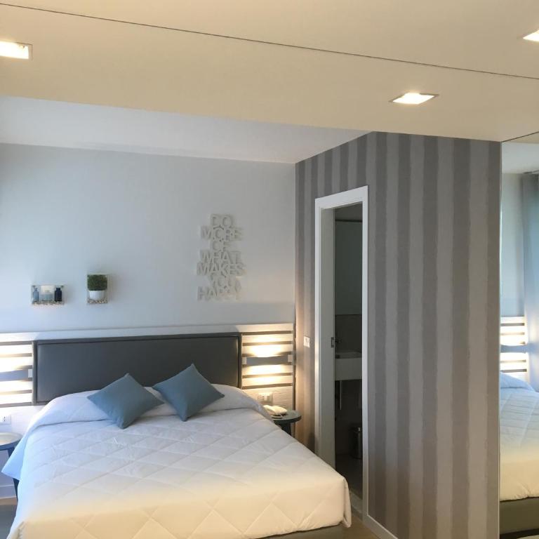 Suite Erica Lignano Hotel - Junior Suite Deluxe - 6