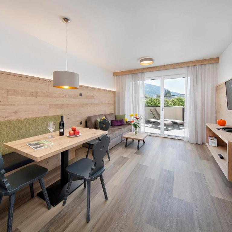 Appartement-Hotel Anthea - Deluxe Doppel-/Zweibettzimmer - 2