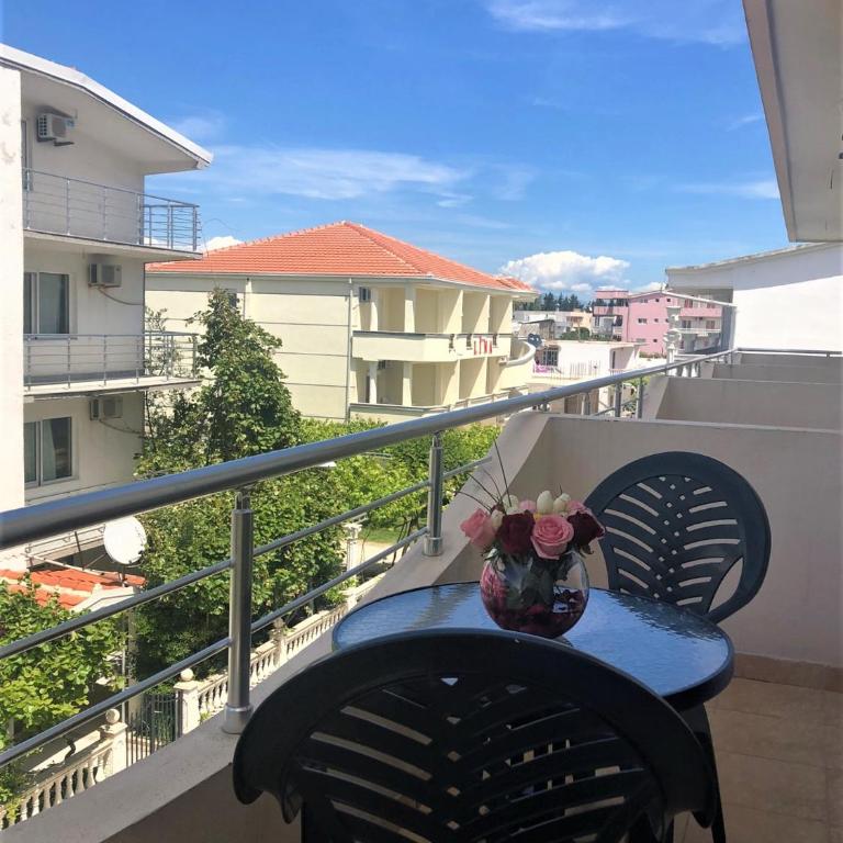 Lazorja Rooms - Double Room with Balcony (2 Adults) - 7