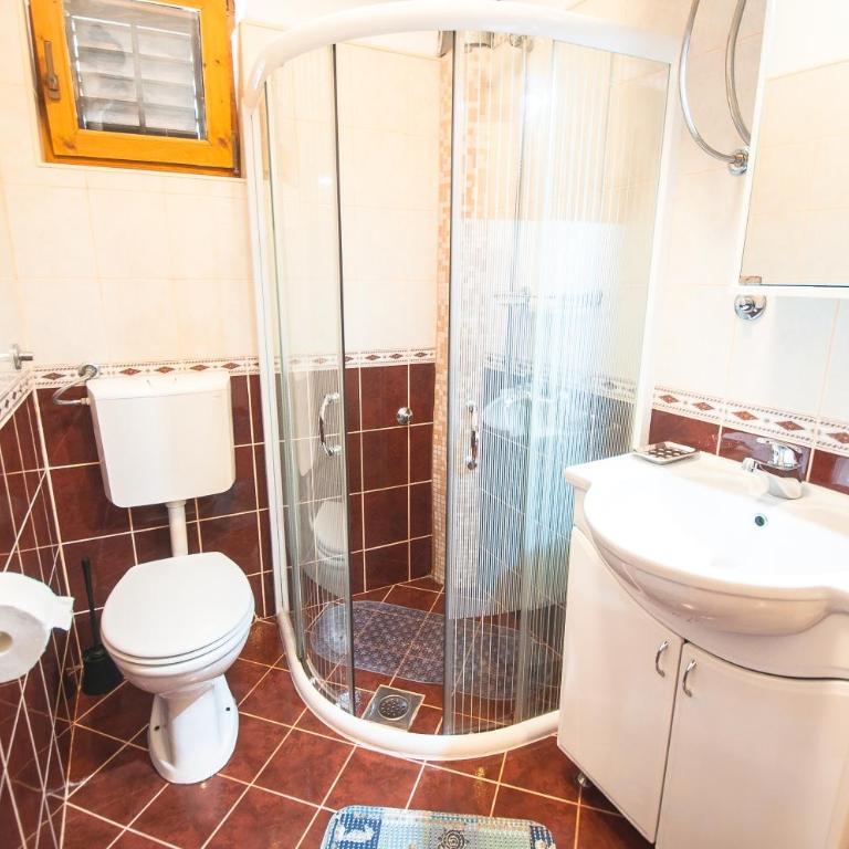 Apartments Milena - Apartment with Balcony - 8