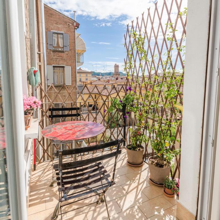 Inner Bo, Terrazzino vista tetti in Centro Storico - Appartamento con 1 Camera da Letto - 10