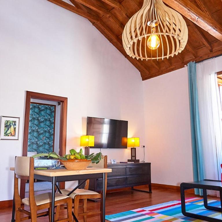 Platanera Suites - One-Bedroom Apartment - 2