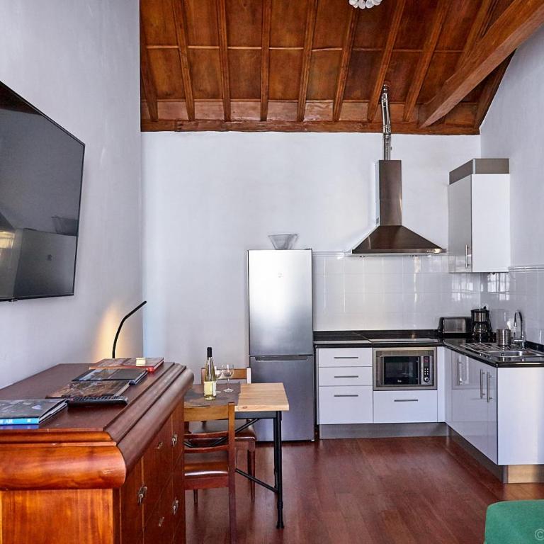 Platanera Suites - One-Bedroom Apartment - 3