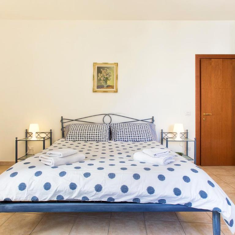 Centro Storico Carlo Alberto - Appartamento Superior con 2 Camere da Letto - 45
