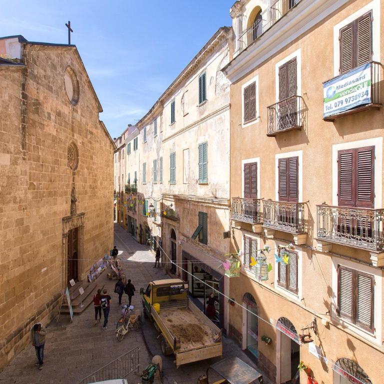 Centro Storico Carlo Alberto - Appartamento Superior con 2 Camere da Letto - 37