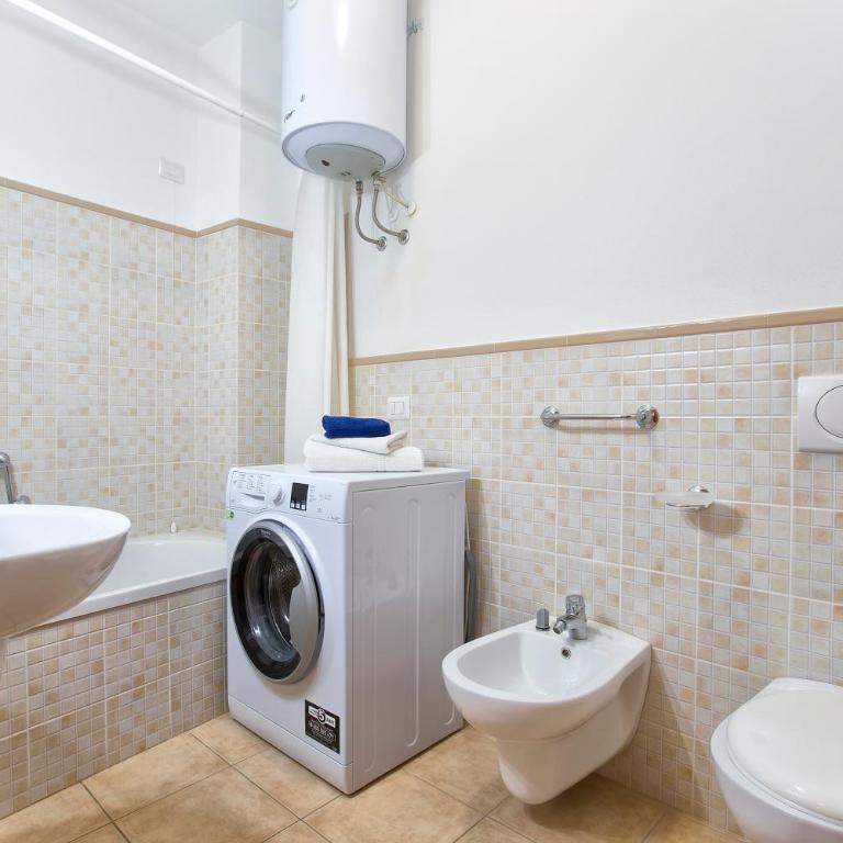Centro Storico Carlo Alberto - Appartamento Superior con 2 Camere da Letto - 28
