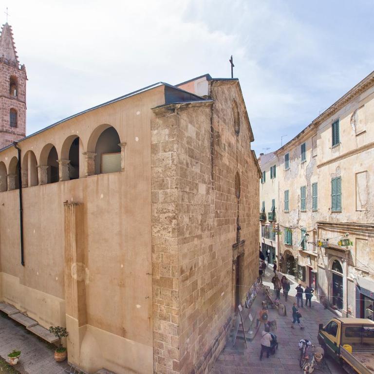 Centro Storico Carlo Alberto - Appartamento Superior con 2 Camere da Letto - 3