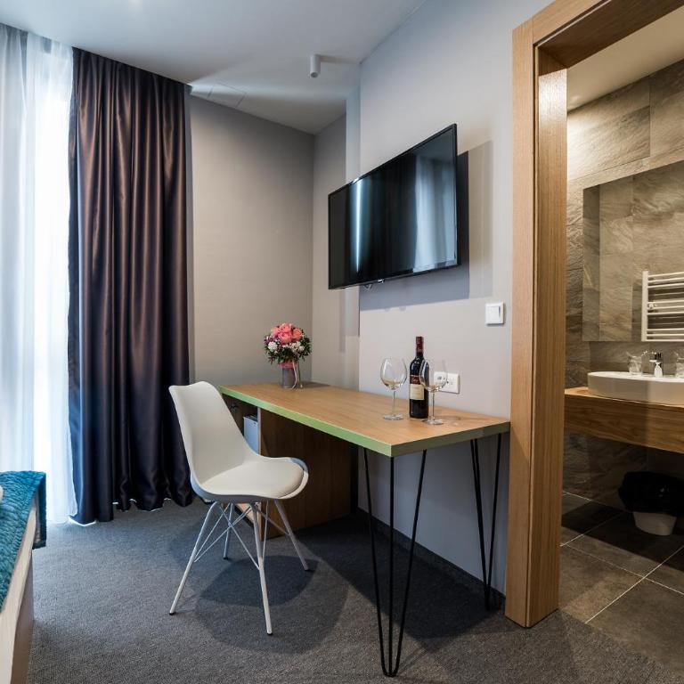 Hotel Safir - Double Room - 7