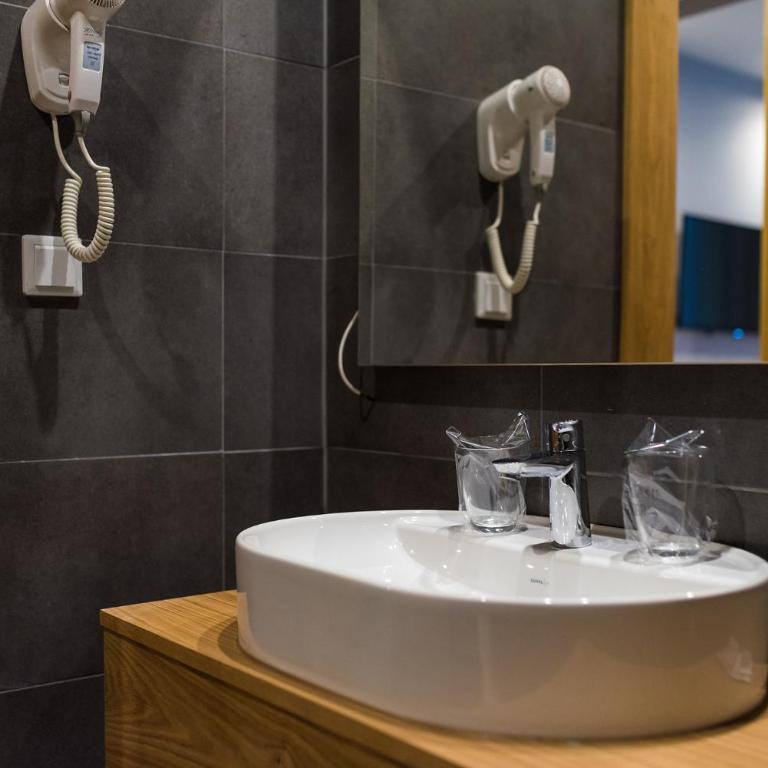 Hotel Safir - Twin Room - 5