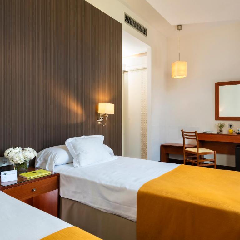 Hotel de Francia y París - Habitación Doble - 2 camas - 4