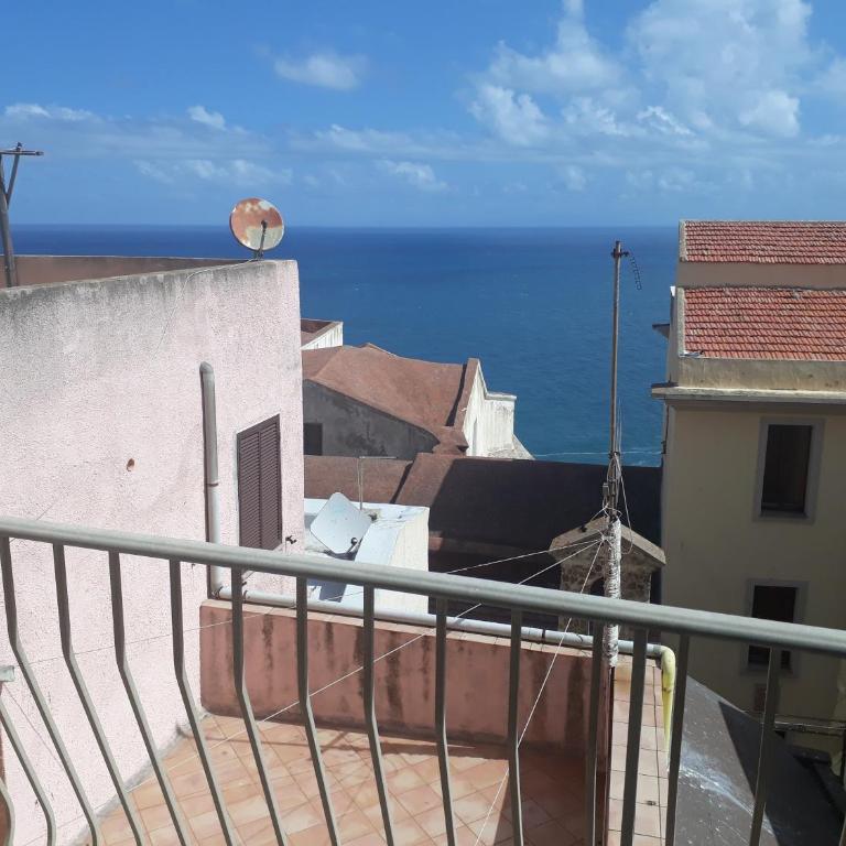 L'Antico Faro - Camera Matrimoniale Deluxe con Balcone e Vista Mare - 9