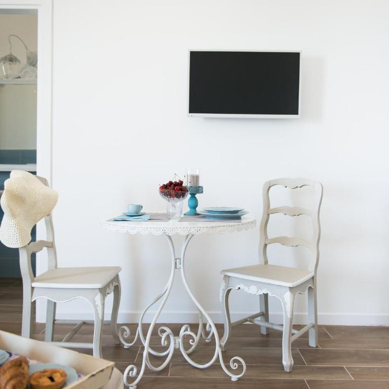 Biancadamare - Deluxe Double Room with Balcony and Sea View - 7