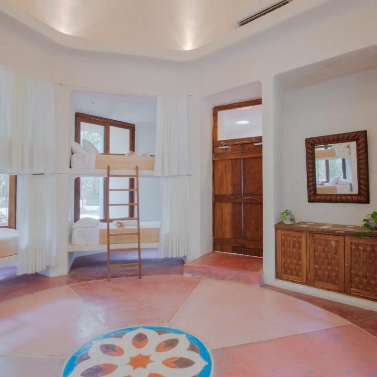 Hotel Holistika Tulum - Einzelbett im Frauenschlafsaal - 1