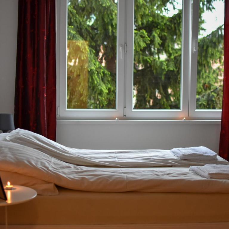 White House Sarajevo - Apartment with Mountain View - 3