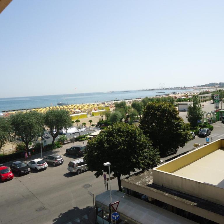 Hotel L&V - Camera Singola Executive con Vista Mare - 5