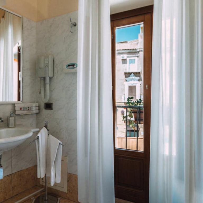 terrazze di montelusa - Camera Matrimoniale con Bagno Privato - 10