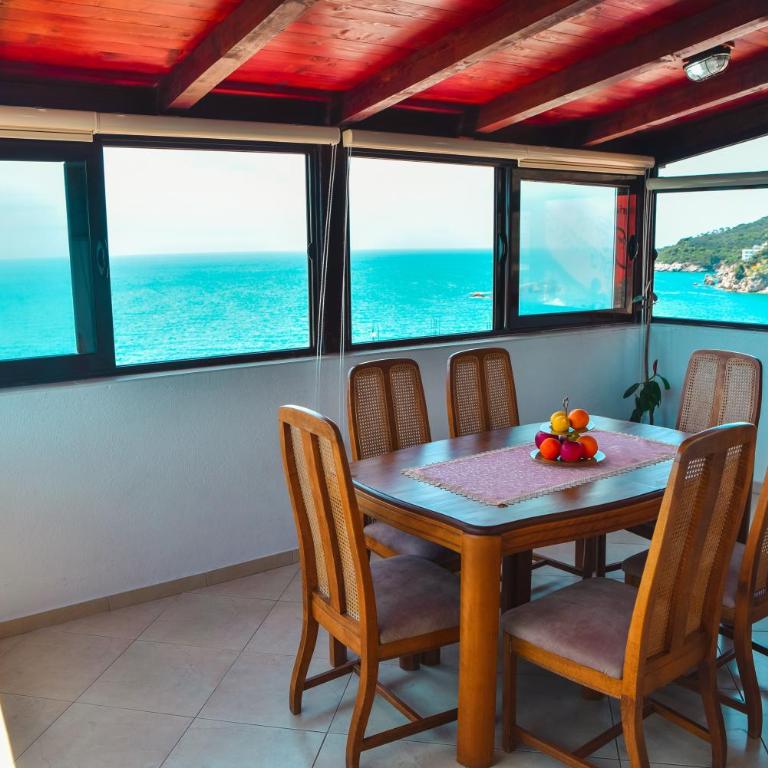 Villa Marinero - Two-Bedroom Apartment - 8
