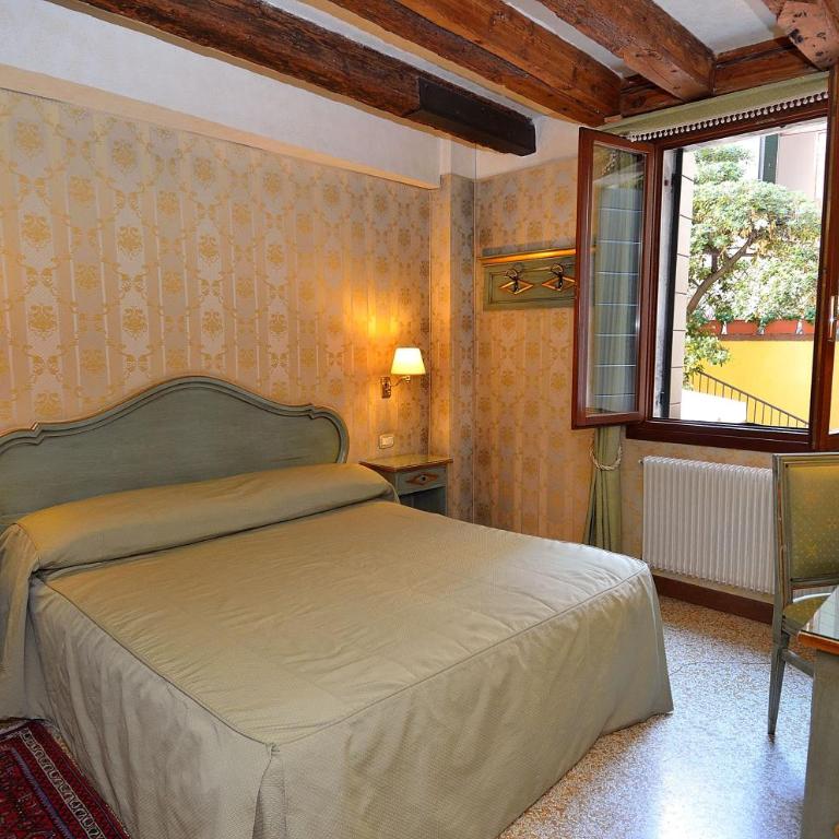 Locanda La Corte - Camera Matrimoniale/Doppia con Letti Singoli - 3