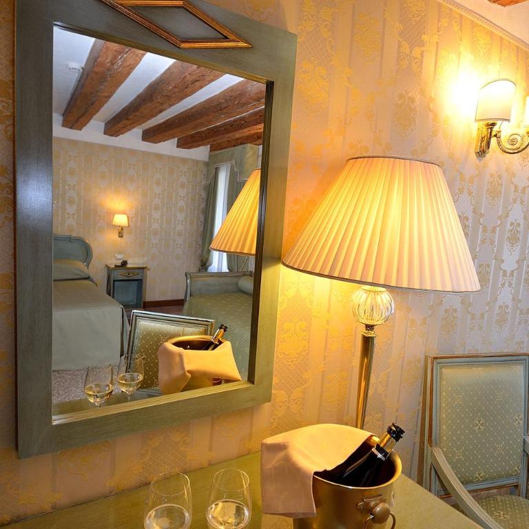 Locanda La Corte - Junior Suite con Vista Canale - 5