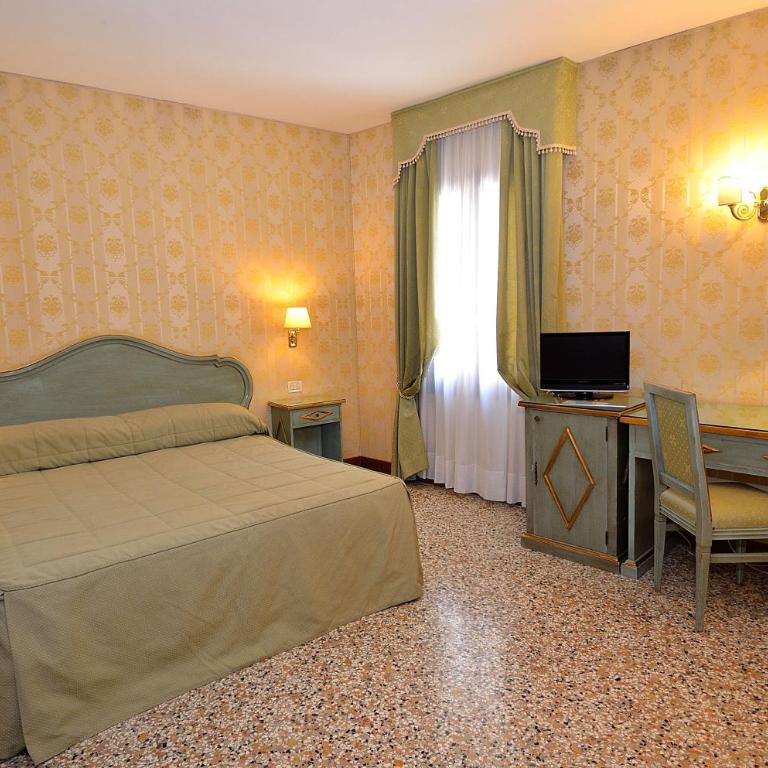 Locanda La Corte - Camera Matrimoniale/Doppia con Letti Singoli - 13