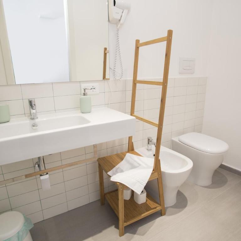 B&B del Parlamento - Camera Tripla con Bagno Privato - 4