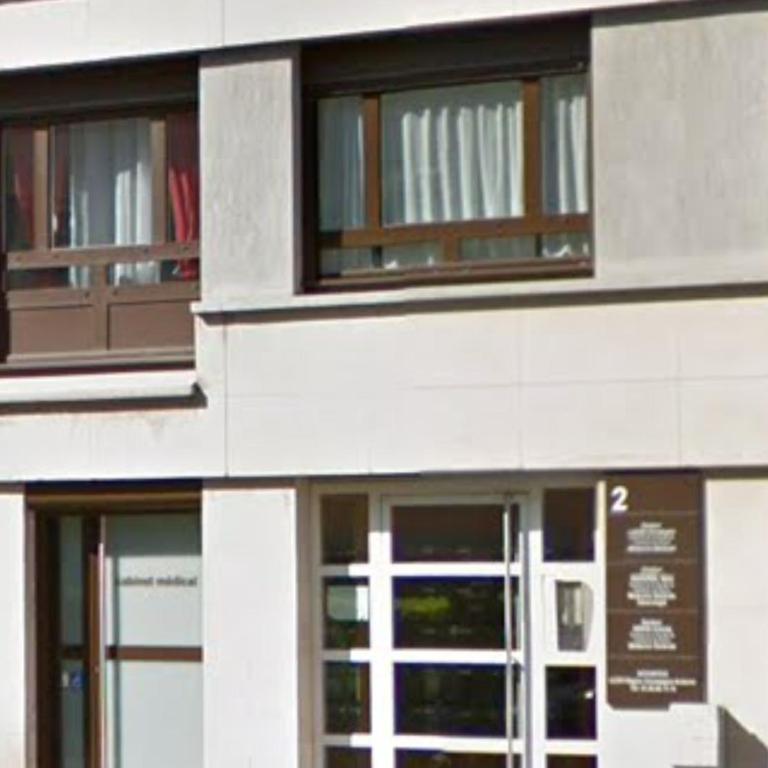 Appartement Prémium 2 grandes chambres, proches centre-ville et parking gratuit - Appartamento - 52