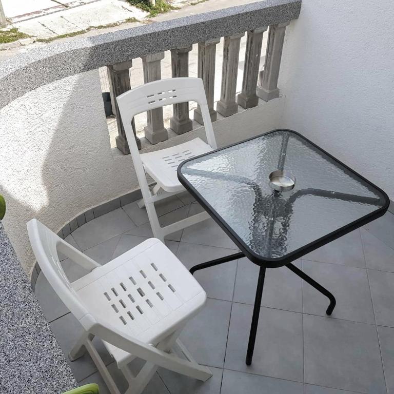 Apartments Miki - Studio Apartment - 12