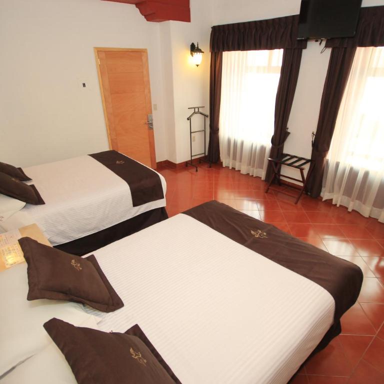 Hotel Santa Regina - Double Room with Two Double Beds - 9