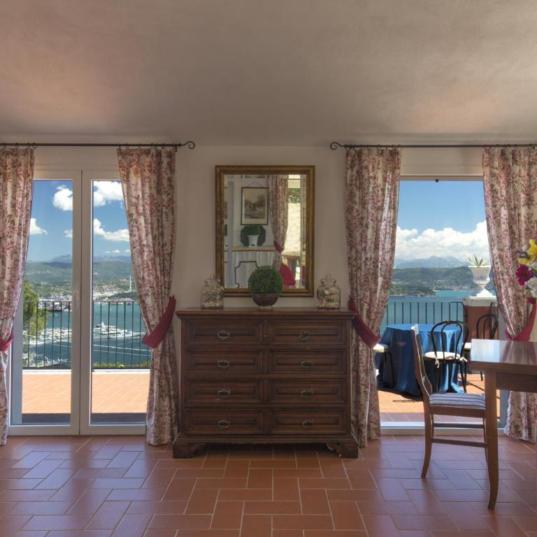 Villa Bellosguardo Apartments - Studio Apartment - 11