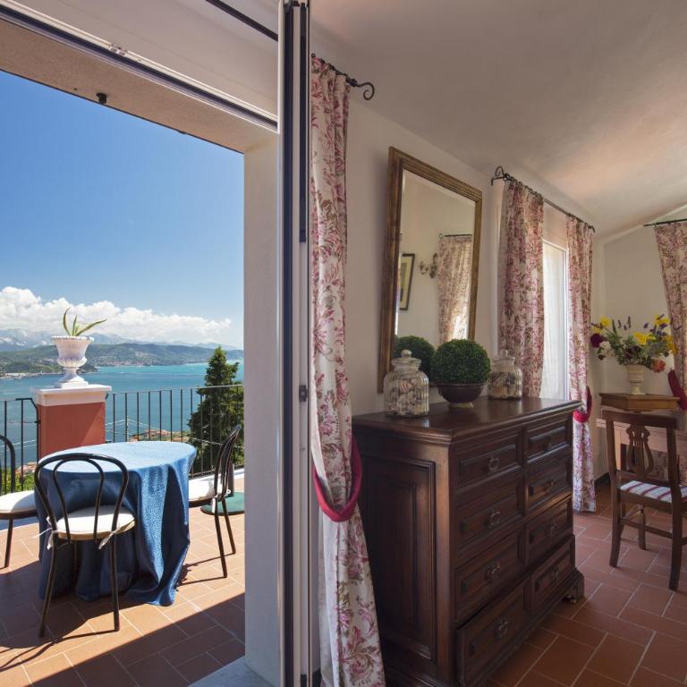 Villa Bellosguardo Apartments - Studio Apartment - 13