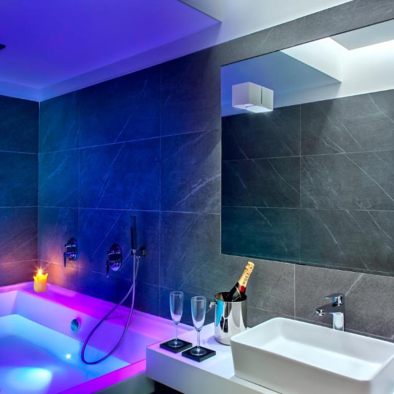 Carten - Depandance Queen Room with Spa Bath - 2