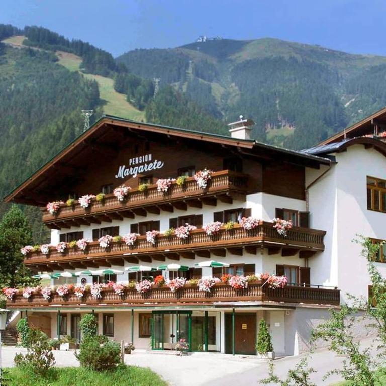 Pension Margarete - Doppelzimmer mit Balkon und Talblick - 12